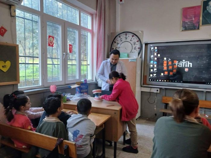 Bozyazda rencilere Az ve Di Sal eitimi verildi