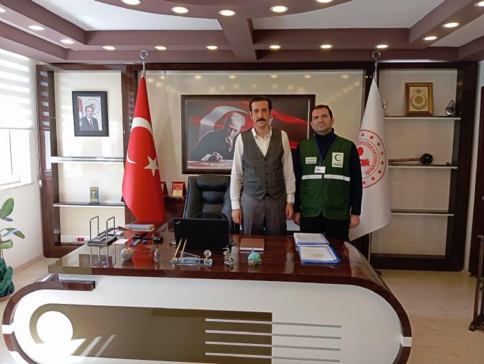Yeilay le Temsilcisi Murat Baturaydan Bozyaz Kaymakam Tuncay Topsakaloluna Ziyaret