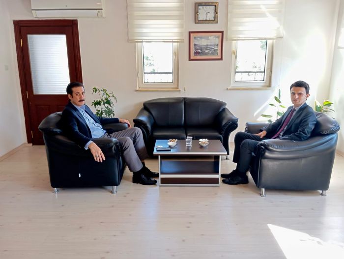Aydnck Kaymakam Sanar Batuhan Kurdu, Bozyaz Kaymakam Tuncay Topsakalolunu Ziyaret Etti.