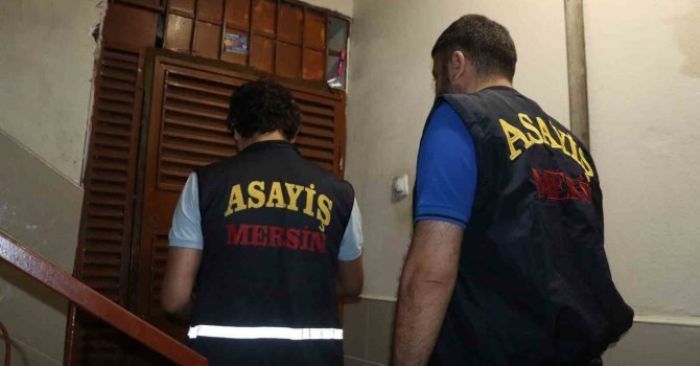 Aranan ahslara Operasyon: 52 Kii Yakaland