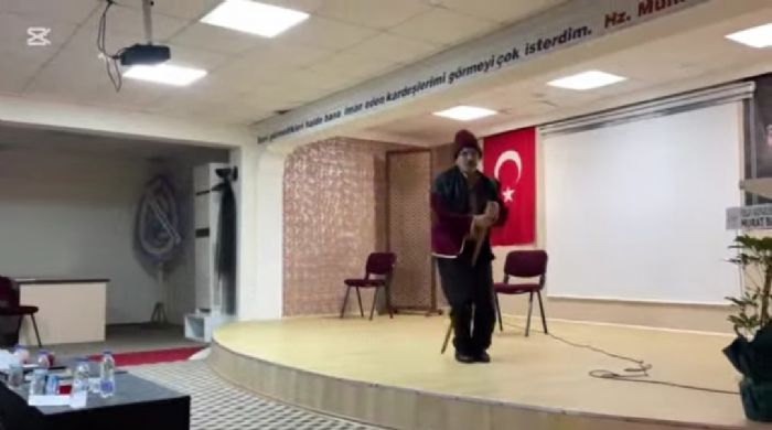 Bozyaz’da Seyit Ahmet Uzundan Meddah Gsterisi ve Hacivat-Karagz Sinevizyon Gsterisi