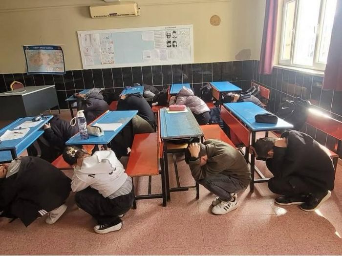 Gazi Ortaokulunda Sivil Savunma Haftas Kapsamnda Tatbikat Dzenlendi