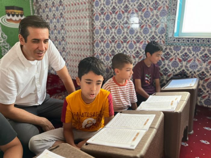 Kaymakam Topsakalo�lu, Tekeli Merkez Camii Yaz Kur�an Kursu�nu Ziyaret Etti